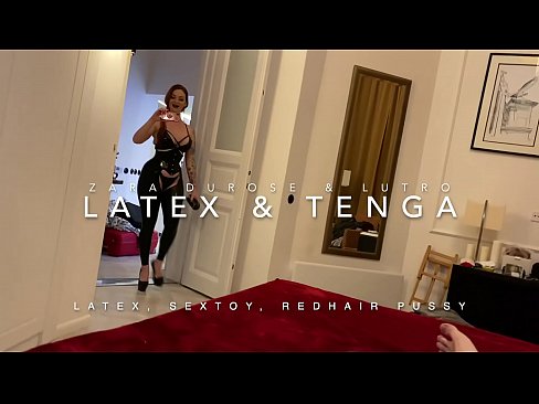 ❤️ Njerka flokëkuqe me kostum latex e qitur nga njerku ❤ Video e ndyrë  tek ne ❤